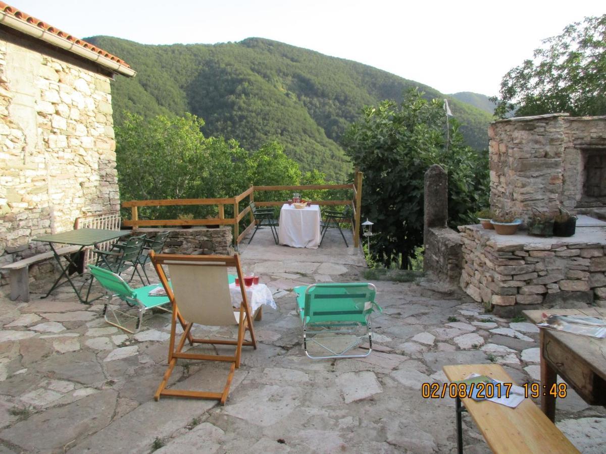 Viandanti, Artisti E Sognatori Panzió Comano  Kültér fotó